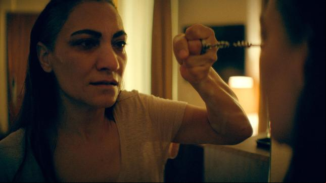 Bild: WDR Nesrin (Alev Irmak)