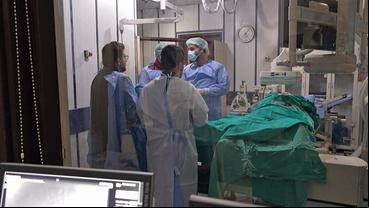 Bild: SWR Ärzte bei Operation