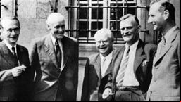 Am 9. Juni 1950 – vor genau 70 Jahren – haben sich sechs Radiosender zusammengetan, um eine Arbeitsgemeinschaft zu gründen. Es war die Geburtsstunde der ARD. Sechs unabhängige Sender, darunter der Nordwestdeutsche, der Bayerische und der Hessische Rundfunk, legten den Grundstein für gemeinsame Programme und Sendungen.