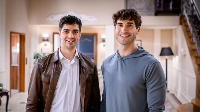 Bild: ARD/Christof Arnold Neu ab Dezember 2022 im "Sturm der Liebe"-Cast: Marcel Zuschlag (l.) und Christopher Jan Busse (r.)