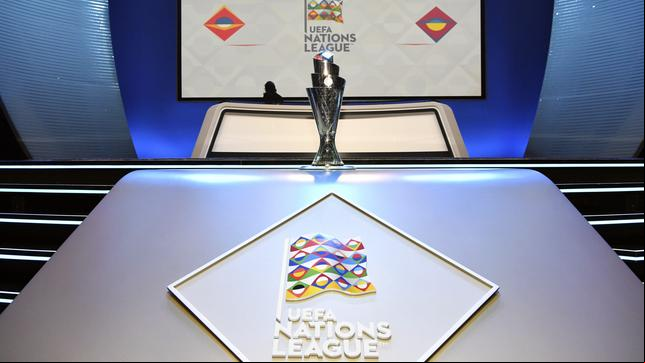 Bild: dpa/UEFA/Harold Cunningham Pokal der Uefa Nations League