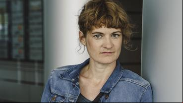 Bild: BR/Hager Moss Film GmbH/Hendrik Heiden Eli Wasserscheid als Kommissarin Wanda Goldwasser