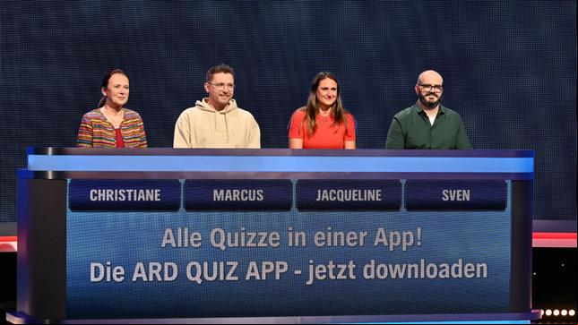 Die Kandidat:innen (v.l.n.r. am ): Christiane Dennert, Marcus Brose, Jacqueline Weertz und Sven Pieninck.