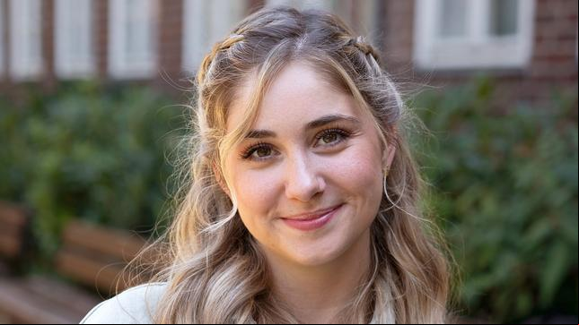 Bild: ARD/Stefanie Jockschat Sarah Buchholzer als Toni Fröhlich