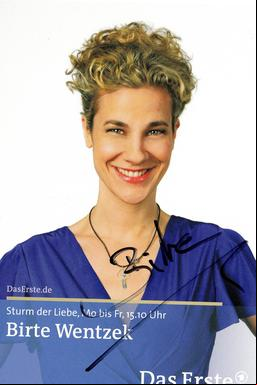 Bild: DasErste.de/ARD Die Autogrammkarte von Birte Wentzek